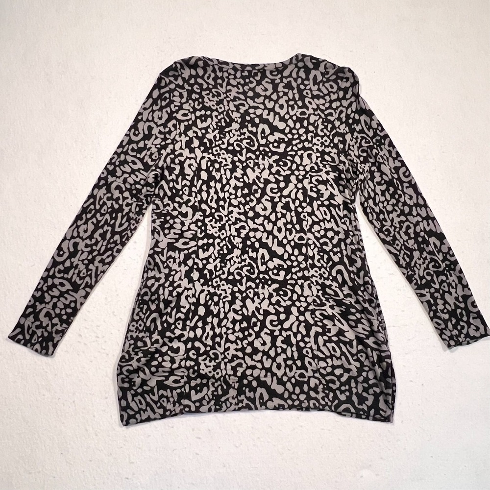 Chico's Tunic Top Blouse Leopard Print Pockets Long Sleeve Women's 1 US Medium - Picture 8 of 11